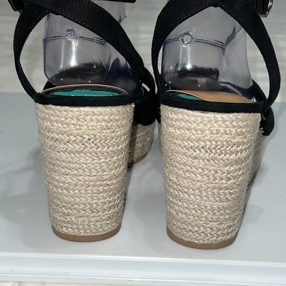 Torrid Black Suede Criss Cross Espadrilles Wedges Sandals Size 9WW Ankle Strap